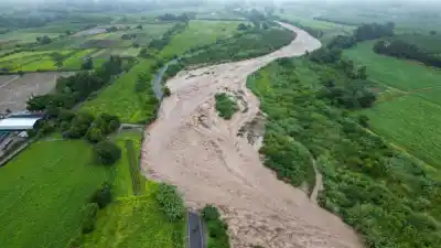 El temporal en Tucumán: ríos desbordados, rutas cortadas y familias afectadas por la lluvia