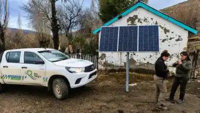 El plan secreto de Río Negro para llevar luz a las casas más alejadas