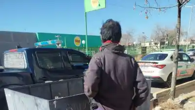 Robaban caños de gas y agua en plena ciudad: el programa "Ojos en Alerta" los delató