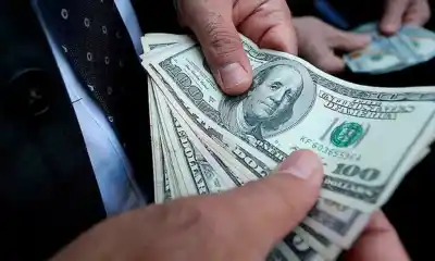 El Banco Central habilitó el pago de salarios en dólares: a quiénes alcanza y cómo funciona