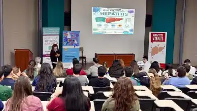 ¿Sabés qué hepatitis tienen cura y cuáles se previenen con vacuna? Te contamos todo lo que dejó la jornada en el Centro de Salud