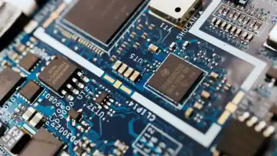 Pánico en los mercados asiáticos: los gigantes de chips se derrumban por la sombra de China y la IA