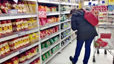 Ahogo en el NEA: Corrientes lidera una caída récord en ventas de supermercados que duplica la media nacional
