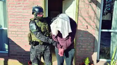 Cayó una banda narco en Villa Dolores: ocho detenidos y un millón de pesos incautado