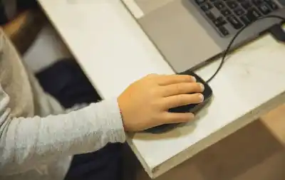 El dinero de una quiebra que nadie reclamó terminará en computadoras para 67 escuelas tucumanas