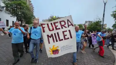Jubilados autoconvocados de Catamarca vuelven a las calles: el trasfondo de su reclamo contra el FMI
