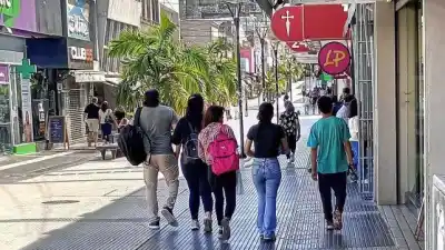 ¿Te lo vas a perder? Paraná lanza los "Miércoles de Paseo" con descuentos y shows en la peatonal