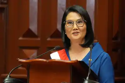 Keiko Fujimori juró como presidenta: ¿podrá domar la crisis de seguridad y la inestabilidad política?