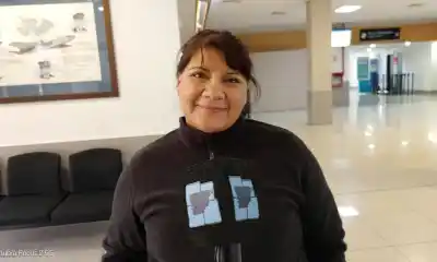 Cansados de pagar remises, trabajadores del aeropuerto exigen que el colectivo llegue hasta la terminal