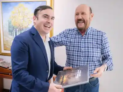 El gobernador recibió a un intendente y lo que hablaron cambiaría la región