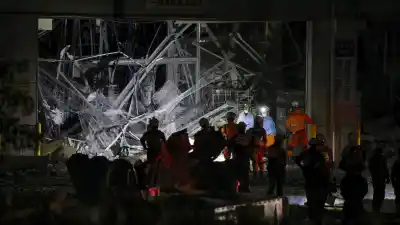 Colapsó un centro comercial en Japón tras el sismo de 7,1: rescatan entre escombros a 10 desaparecidos