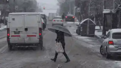 Alerta amarilla en Neuquén y Río Negro: nieve, lluvia, viento y frío extremo azotan la región este miércoles y jueves