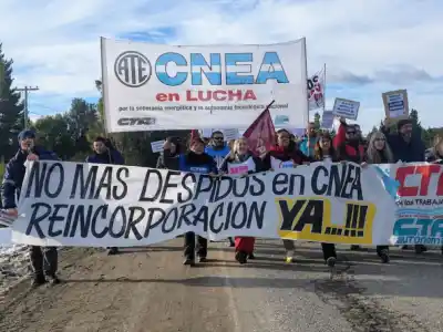 Cortaron la ruta 82 y lanzaron un duro reclamo: "Queremos que reincorporen a nuestros compañeros"