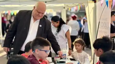 El ministro Masso sorprendió en un merendero del barrio Elena White: lo que dijo sobre el Estado presente