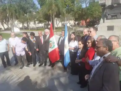 De peruanos en Corrientes: la respuesta que nadie esperaba a la campaña anti Argentina