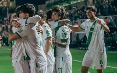 Del 3-0 al sufrimiento: Banfield respiró hondo ante Sarmiento en el Lencho Sola