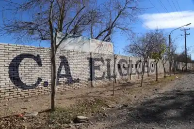Se metieron en un club de Rivadavia y lo que se llevaron de la cantina es insólito