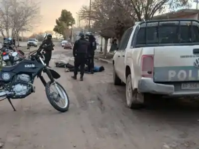 Lo que escondía en el carro: el hallazgo que dejó helados a los policías en Trelew