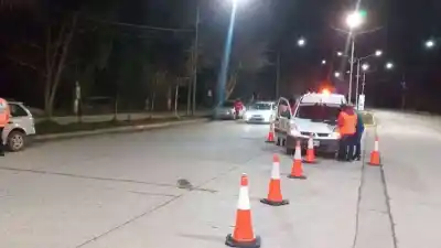 Huyó de un control de tránsito y atropelló a una inspectora: ahora lo echaron