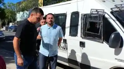 Abogado catamarqueño en estado crítico tras impactar contra un árbol en el norte de la Capital