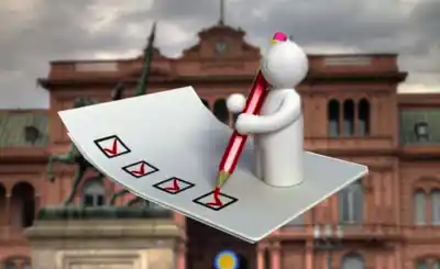 El termómetro social se enfría: encuestas confirman que la imagen del Gobierno cayó más de 5 puntos en julio