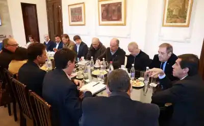 El plan de obras que Sadir revisó en su gabinete y los proyectos que vienen