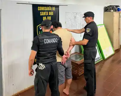 Un jubilado de 75 años se encerró bajo llave para salvarse de su propio hijo armado con un cuchillo