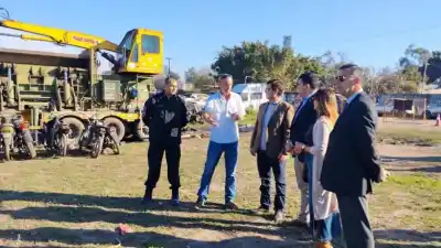 Arrancó la compactación masiva de vehículos secuestrados en Tucumán: ¿qué pasará con los miles de rodados?
