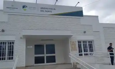 Allanaron a una contratista minera y secuestraron 11 vehículos que no querían devolver