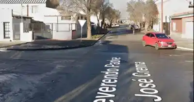 Caminaba por Río Gallegos y un hombre la persiguió: el detalle de su vestimenta que alertó a los vecinos