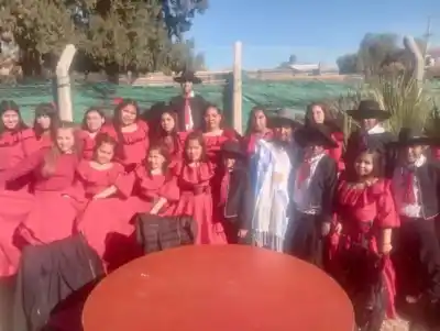El sueño que dejó su profesora: 25 chicos de Cochagual luchan por llegar a Jesús María