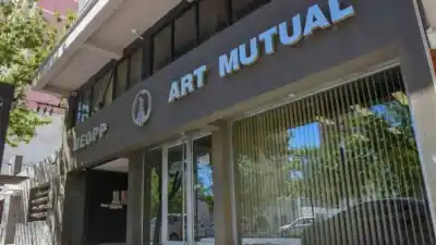El médico que nunca vio a los pacientes: la increíble estafa a la ART de Petroleros que sigue su curso