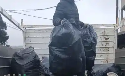 Santa Isabel se suma al reciclaje: entregaron plásticos para transformarlos en mobiliario urbano