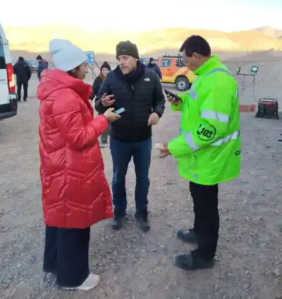 Desoyeron alertas y quedaron atrapados en la cordillera: el impresionante operativo para rescatarlos