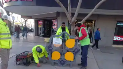 Botellas PET con nueva vida: instalan contenedores en plazas y comercios de Capital
