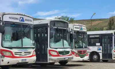 Tensión en Comodoro: 75 choferes en la cuerda floja por el cambio de empresa de colectivos