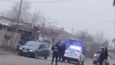 El robo de una moto desató una batalla campal en Allen: dos policías heridos