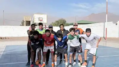 De Tinogasta a China: el sueño de 10 jóvenes que representarán al país en un torneo internacional de futsal