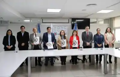 Firman dos convenios clave para Sumampa y Ojo de Agua: formarán enfermeros y reutilizarán el antiguo hospital