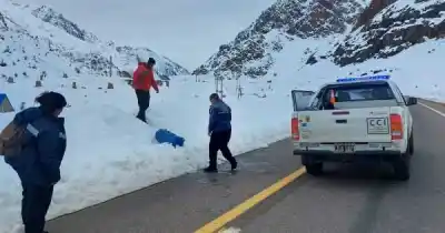 El temporal los dejó atrapados: el rescate que evitó una tragedia en Puente del Inca