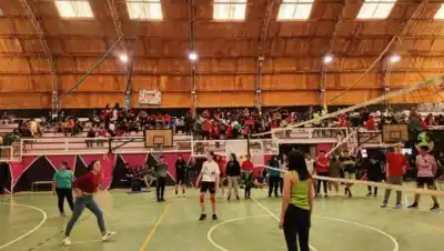 Un histórico de la selección llega a Añelo para una clínica de vóley que promete ser inolvidable