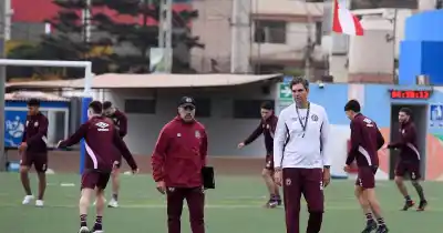 Lanús viaja a Perú con la ventaja de la ida: ¿logrará cerrar la serie?