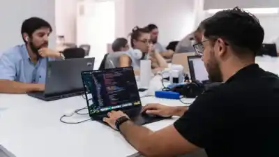 El Gobierno provincial envió un proyecto que cambiará la vida de miles de empleados estatales