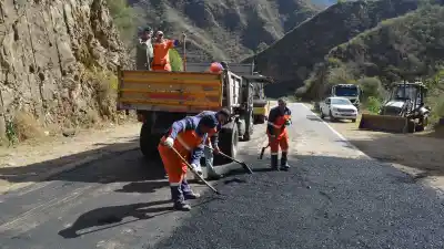 Avanza el bacheo en la Ruta 60 en La Cébila: ¿qué tramos están intervenidos?