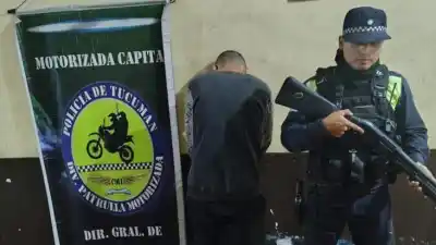 Policía de Tucumán aprehende a hombre por amenazar con cuchillo a su expareja