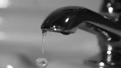 Sin agua en Comodoro: el servicio se corta por 24 horas y el motivo preocupa a los vecinos