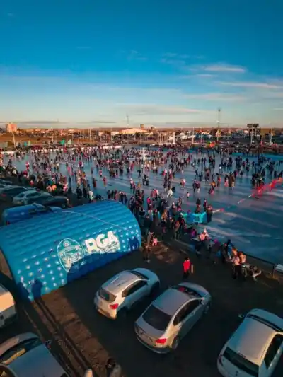 Pista de patinaje gratis en Río Grande: la nueva programación que nadie quiere perderse