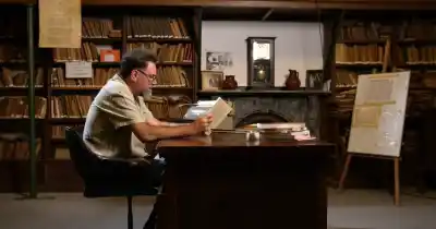 Presentan en Rosario un documental que sigue el rastro del oro saqueado de Argentina
