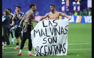 La FIFA apunta contra la Selección Argentina: la bandera de Malvinas y otros incidentes bajo la lupa