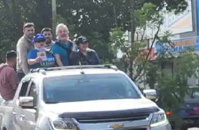 Cerraron su campaña con un bocinazo y dejaron un mensaje que nadie esperaba